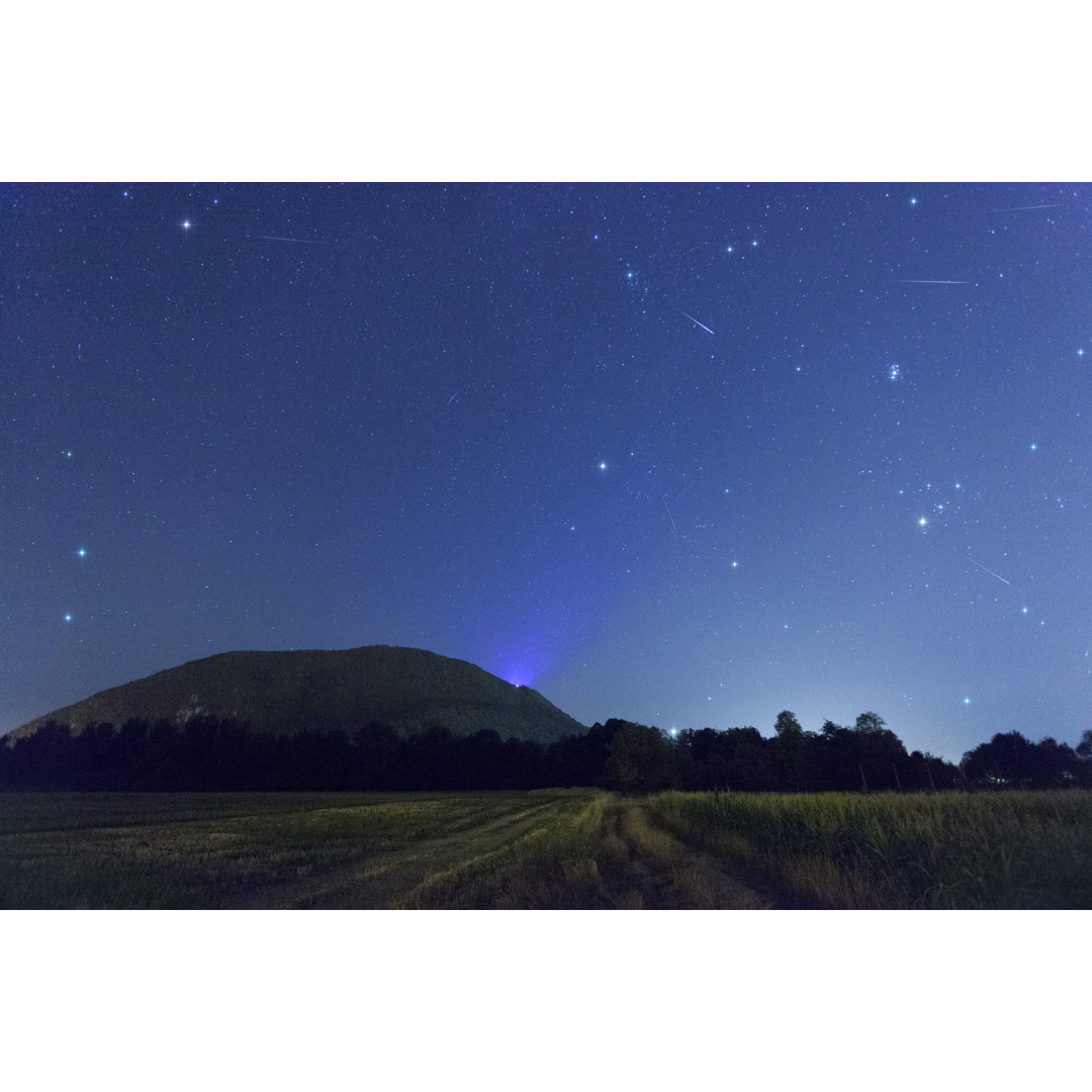 Perseiden Meteoritenschauer von TadejZupancic - Kunstdrucke auf Leinwand ohne Rahmen