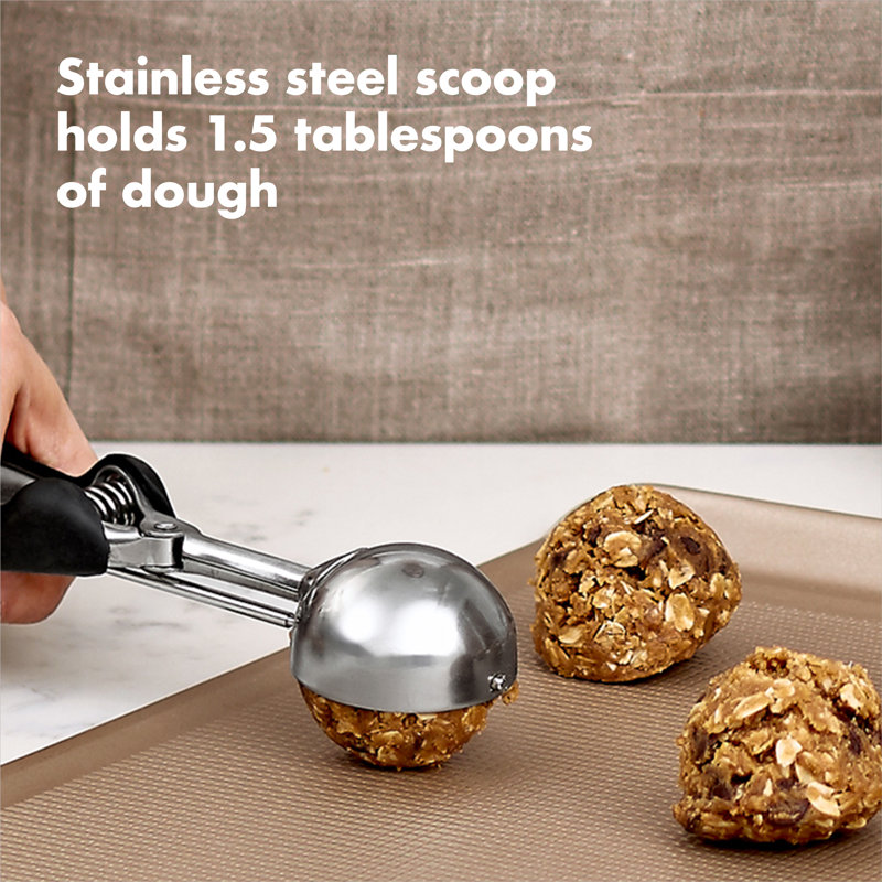OXO Good Grips Medium Dough Scoop