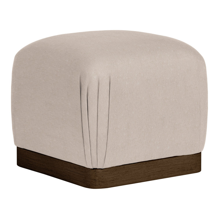 Nola Ottoman