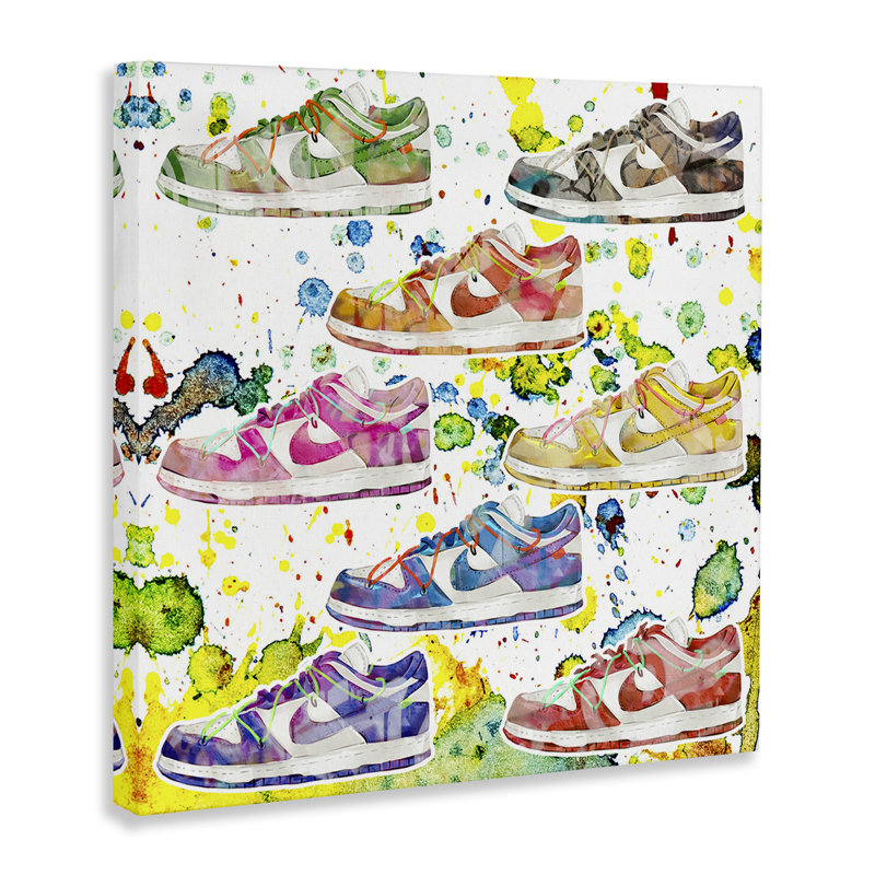«Paint Splatter Sneakers», art mural sur toile par Ziwei Li, H 36 po x l 36 po