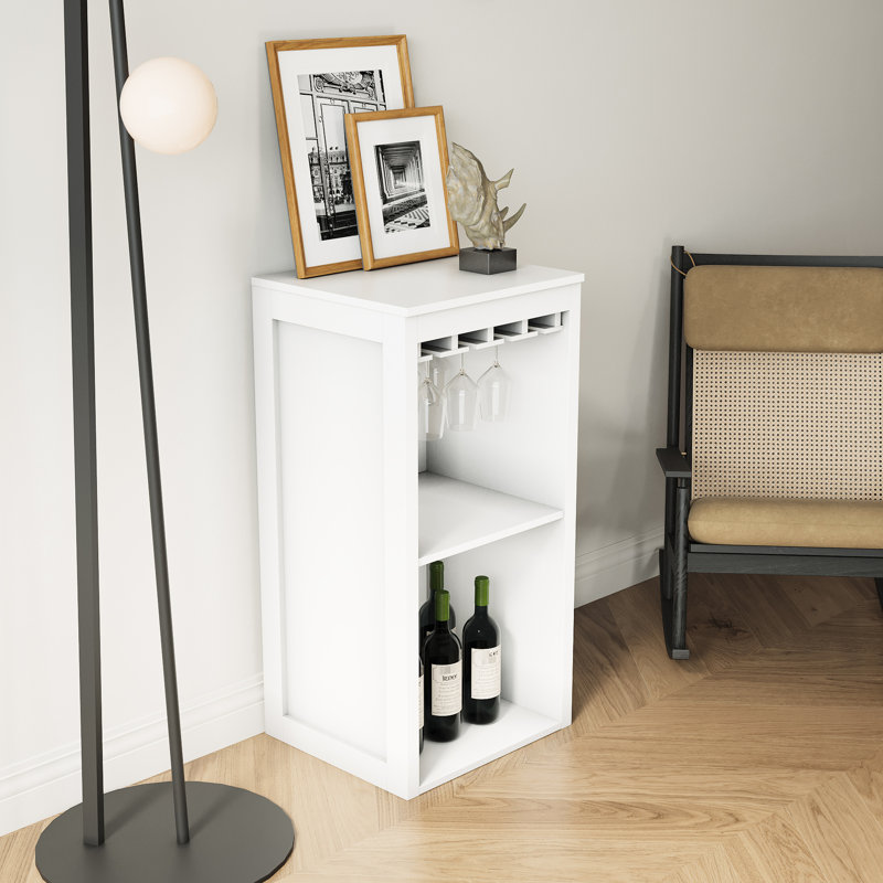 Armoire blanche pour ranger le vin et les dossiers dans le salon