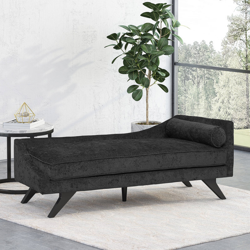 Chaise longue rembourrée avec petit coussin décoratif