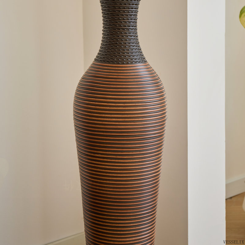 Vase de sol en rotin en PVC tressé à la main de 99 cm de hauteur, noir et gris, style bohème champêtre