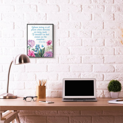 «Woman Belong in All Places Flower Inspirational Word Design», reproduction d'art textuel sur toile