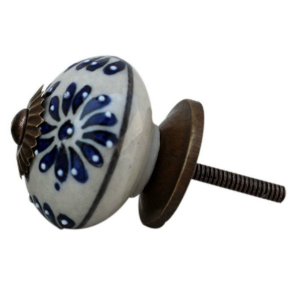 1.5" Diameter Round Knob