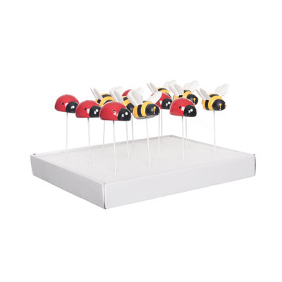 Cueillette printanière de coccinelles et de bourdons