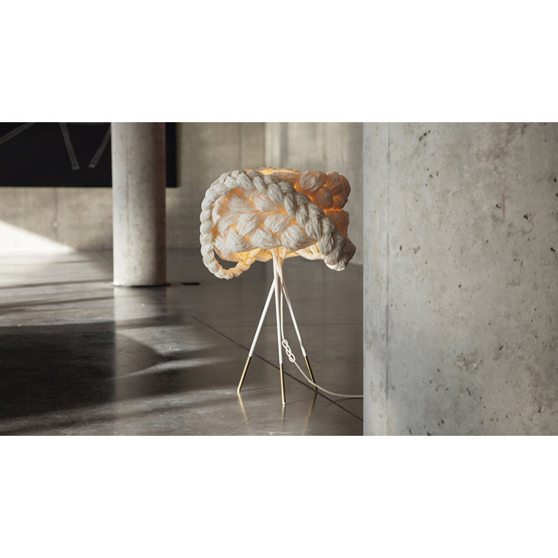 Bride Tripod Lamp, White