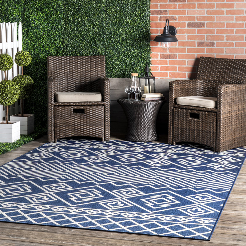 Tapis bleu tissé à la machine Alta, Rectangle 6 pi 7 po x 9 pi