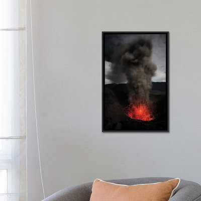 «Strombolian Eruption of Mount Bromo Volcano Tengger Caldera Java Indonésie II» par Richard Roscoe, impression sur toile