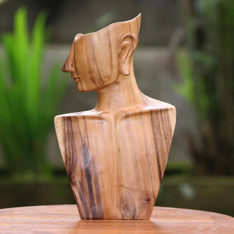 Sculpture en bois de Loon Peak im Listening