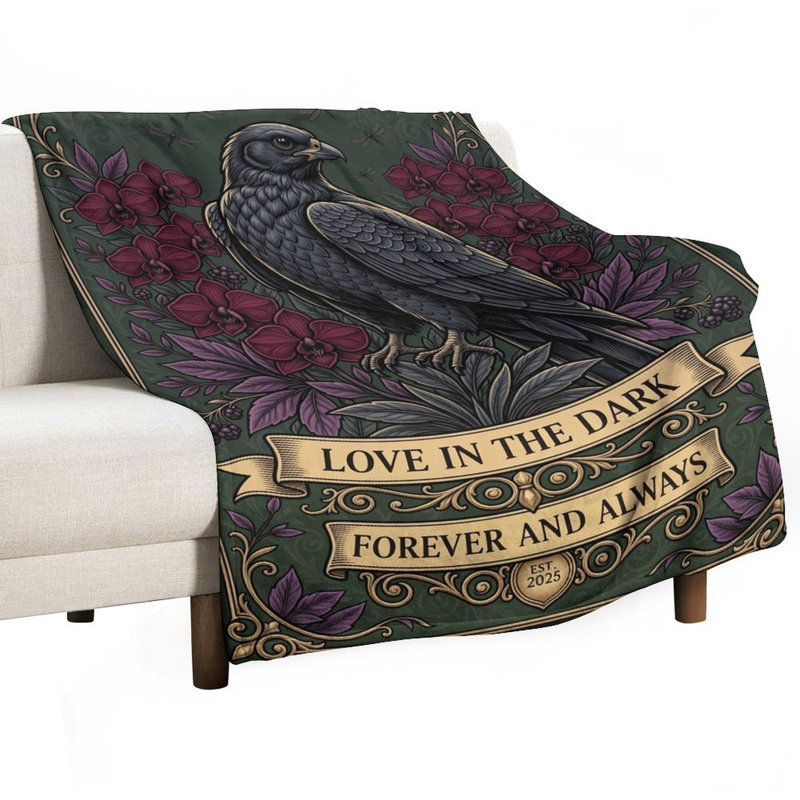 Plaid en flanelle de luxe Black Raven Perched, doux et chaud, idéal pour le salon, le canapé, le lit et la décoration intérieure.