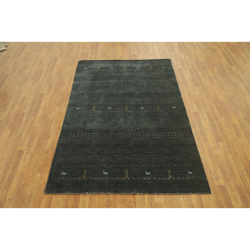 Élégant tapis fait à la main de style Gabbeh foncé 5 x 8 avec des détails d'animaux subtils