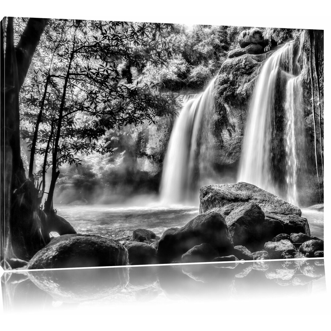 Leinwandbild Wasserfall in Monochrom