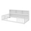 Lit simple simple avec bibliothèque de chevet attachée, tablettes de rangement multiples et garde-corps-114355892
