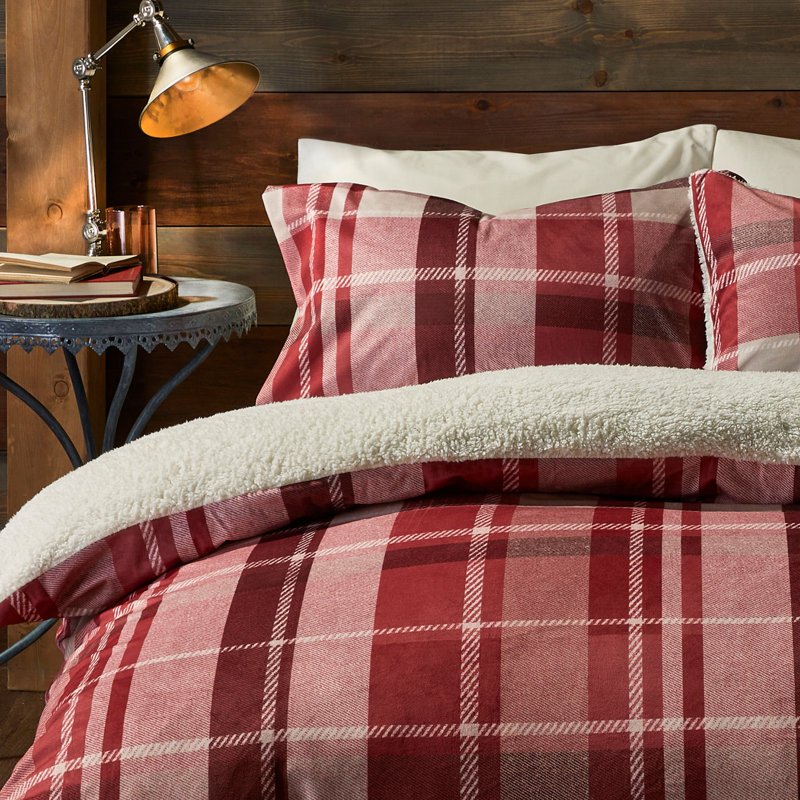 Mulford Check 100% Polyester Chequered Duvet Cover Set with Pillowcases, King Duvet Cover + 2 Standard Pillowcases, Red