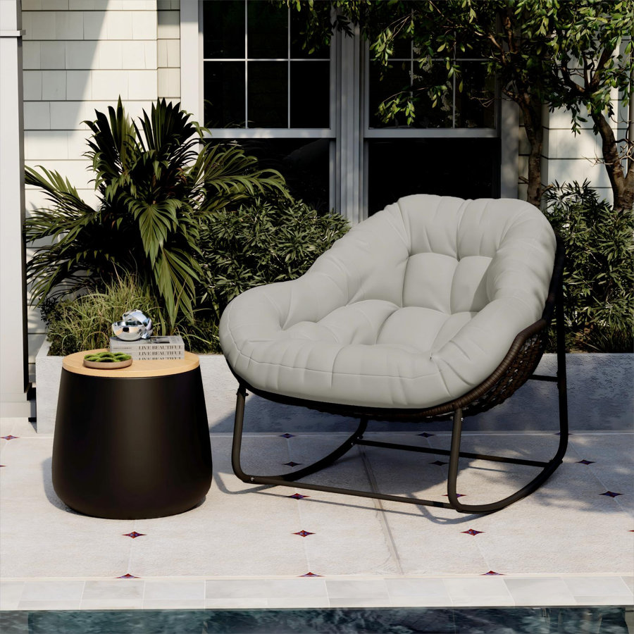 Cadynce Outdoor Chair