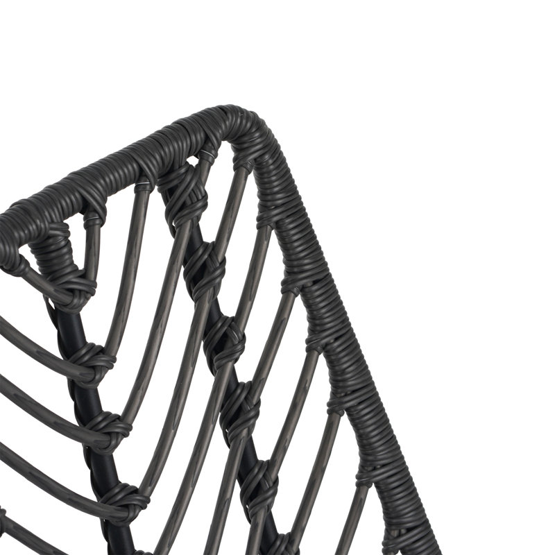 Chaise Deja (excluant la table)