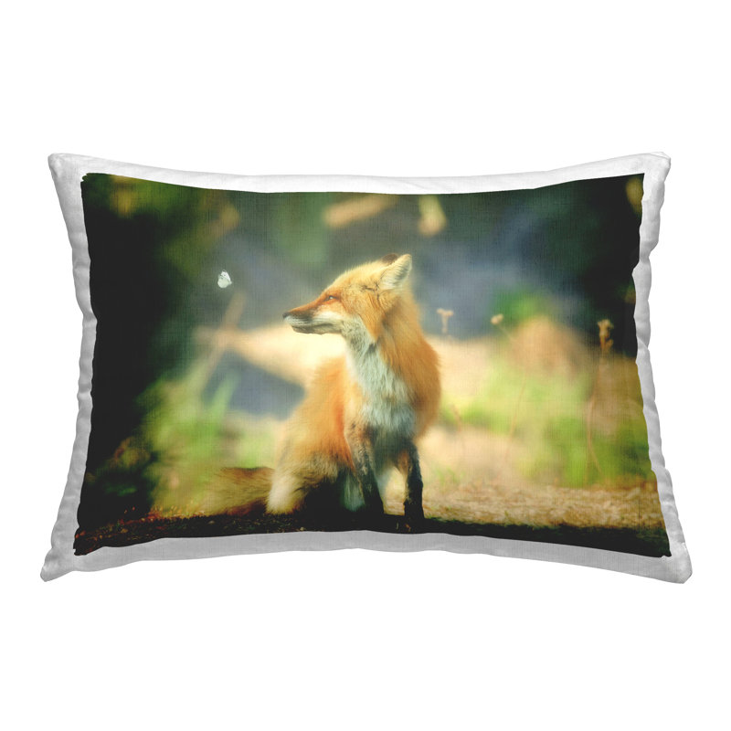 Coussin décoratif imprimé Fox Kit & Butterfly par Carrie Ann Grippo-Pike