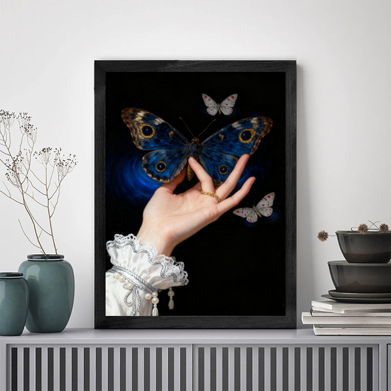 Reproduction d'art encadrée noire rétro «The Butterfly tomber sur la main», H 25 po x l 17 po