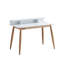 Bureau blanc avec style Mid-Century moderne et bois d'hévéa 43 po x 23,6 po, bureau de 34,4 po avec pieds robustes et 3 tablettes de rangement pour l 43 po x P 23,4 po