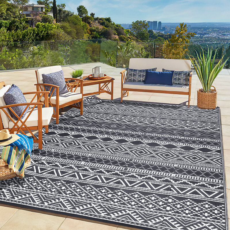 Laziya Washable Geometric Indoor / Outdoor Rug, Rectangle 9' x 13'