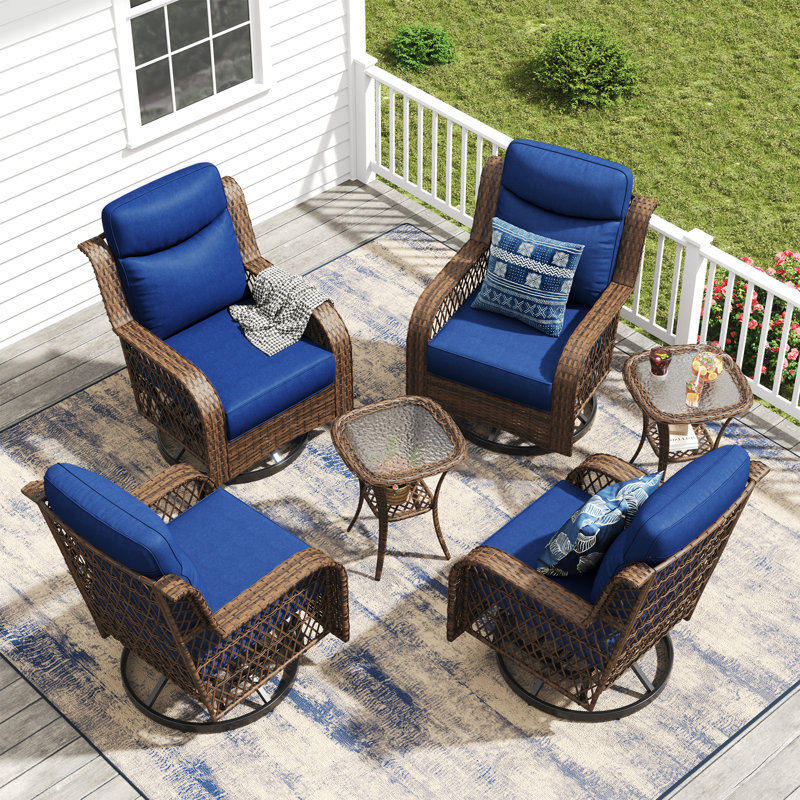 Ensemble de conversation d'extérieur en osier pour 4 personnes, ensemble de patio avec chaises pivotantes, coussins et table d'appoint en rotin