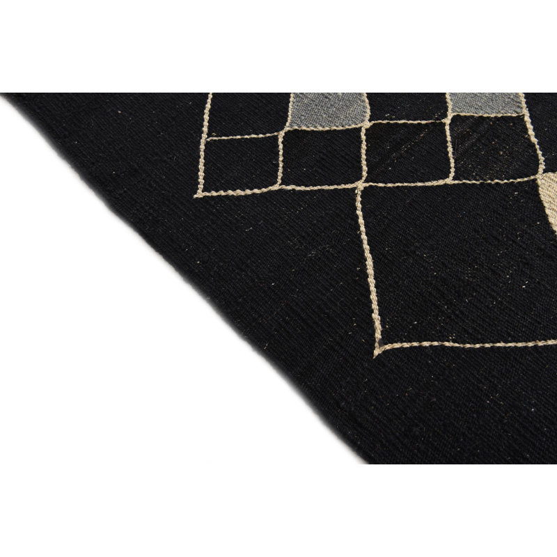 Tapis noir et blanc Kilim