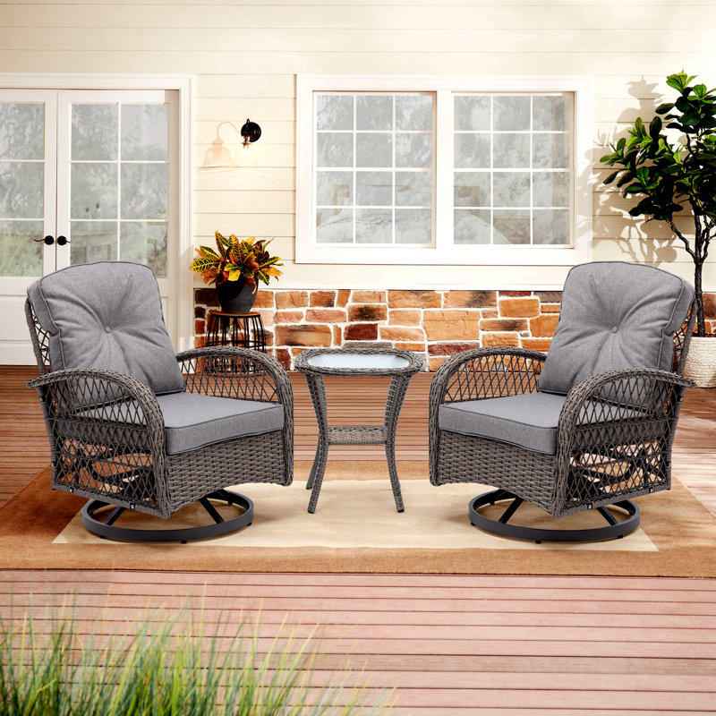 Chaise de patio avec coussins et repose-pieds, gris