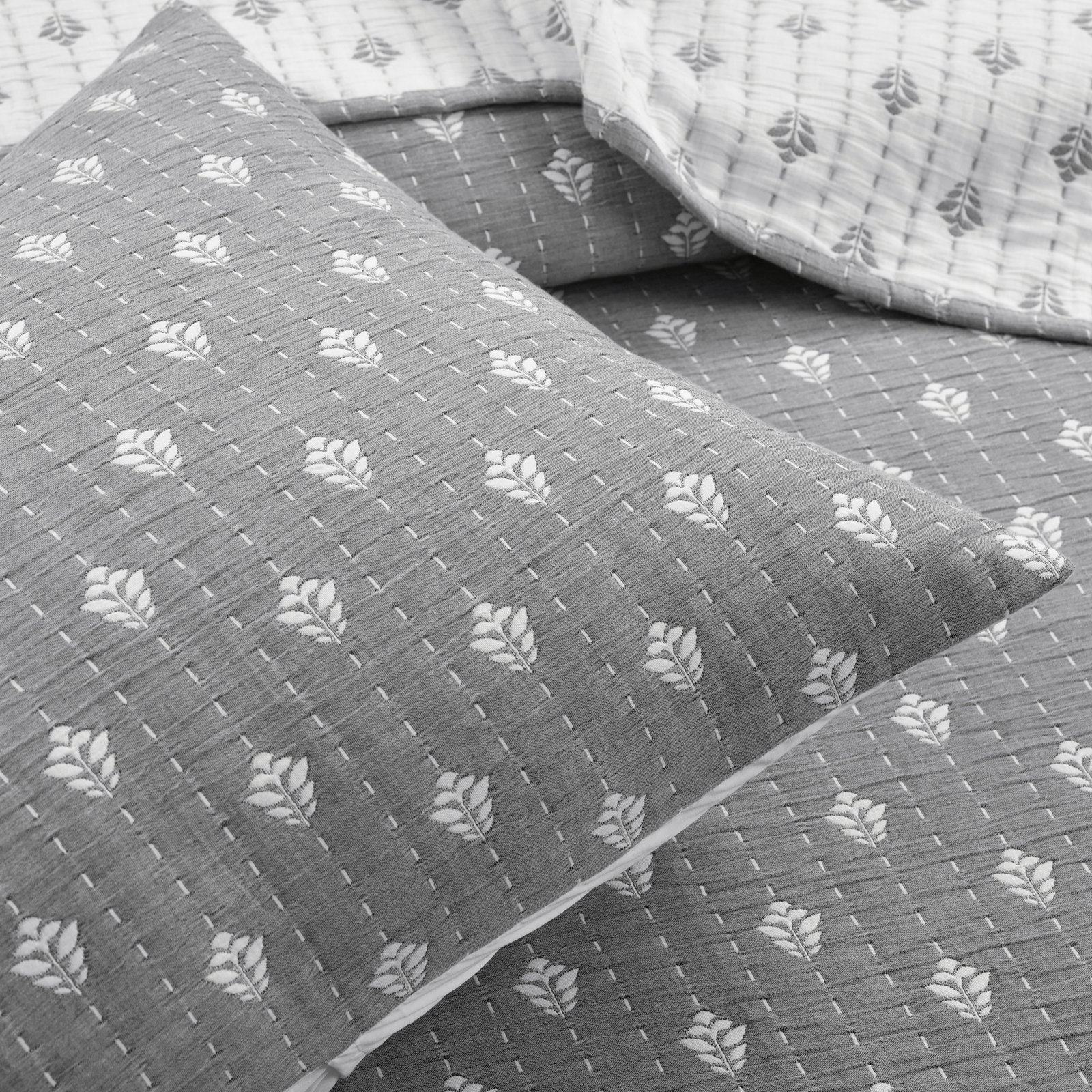 Willards Cotton Quilt Set, Gray, King Quilt + 2 Shams