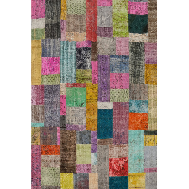 Geometric Patchwork Distressed Area Rug 8x10
