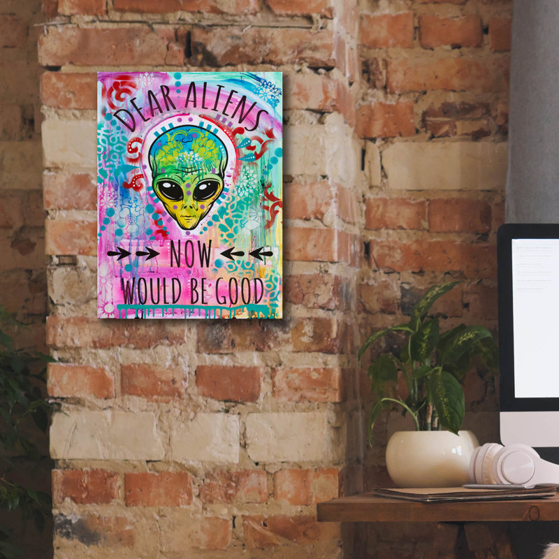 «Dear Aliens» par Dean Russo, art mural sur toile, H 16 po x l 12 po x P 0,75 po
