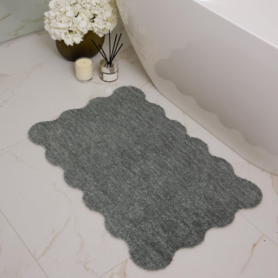 My Mat Soft Bathroom Scallop bath mat