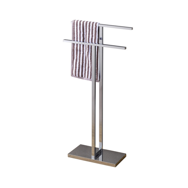 Porte-serviettes autoportant avec deux barres chromées et une base lestée pour suspendre les serviettes de bain dans des espaces compacts avec un design vertical élégant pour améliorer l'organisation de la salle de bain ou de la lessive
