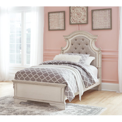 Mohn Upholstered Panel Bed