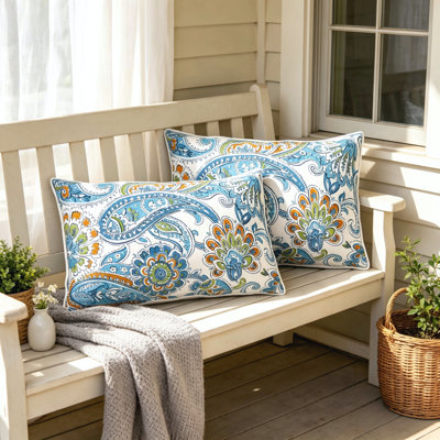 Lot de 2 coussins lombaires d'extérieur bleus à motif cachemire (30 x 50 cm) avec garnitures, déperlants et résistants à la décoloration, fermeture éclair, pour mobilier de terrasse, véranda, balcon et canapé d'intérieur.