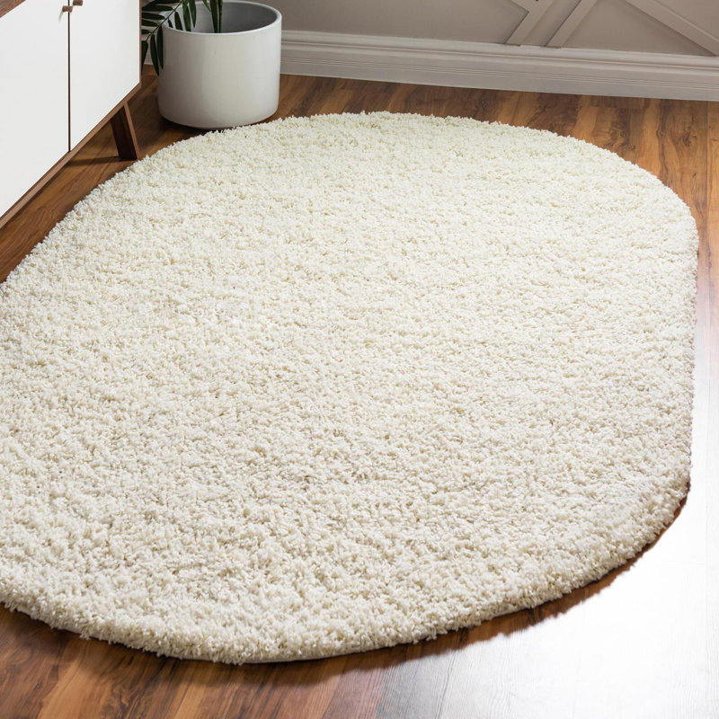 Tapis ivoire à poil long Eginhardt, Ovale 5 pi 3 po x 8 pi