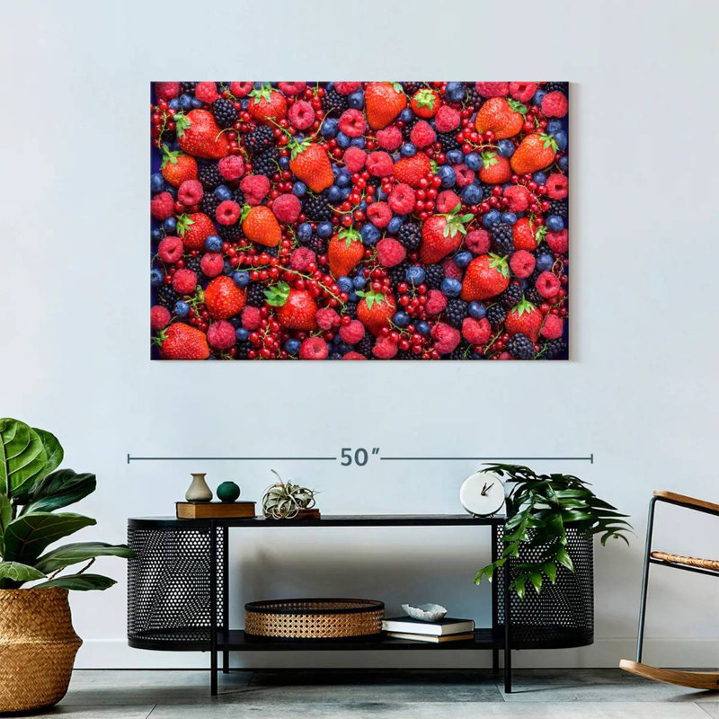 Yarlin Berries, 30" H x 45" W