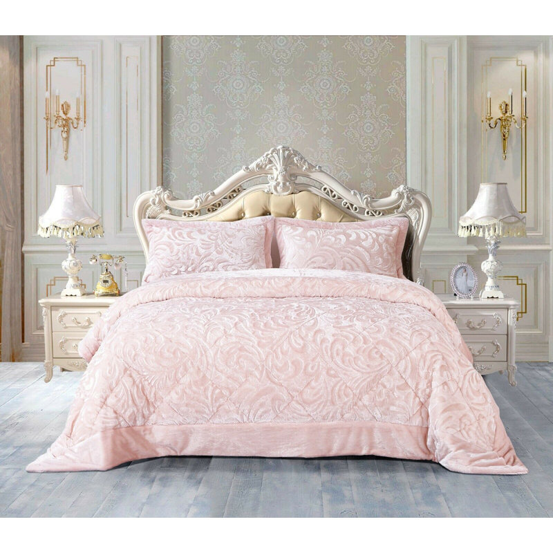 Whitt Polyester Bedspread with Pillow Shams Included, 250 x 250cm Bedspread + 2 Pillow Shams, Pink