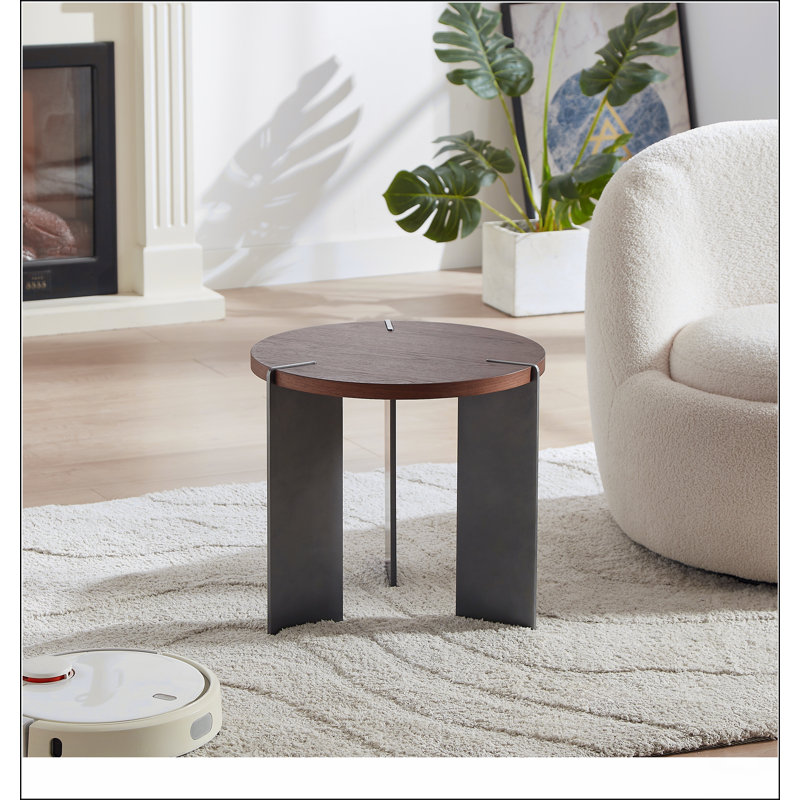 Table basse ronde en bois de noyer et pieds en métal noir, H 19,68 po x L 19,68 po x l 19,68 po, Brun