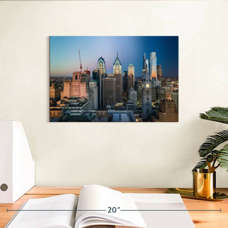 Ravi Philly Skyline, 8" H x 12" W