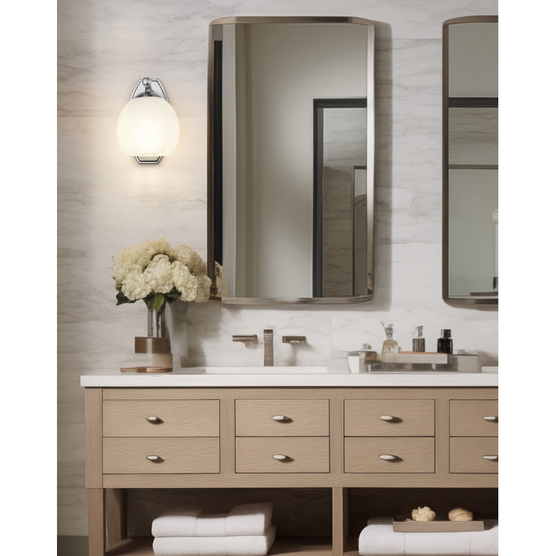 Applique murale 1 lumière en nickel brossé 8,75 po Novalie, Nickel brossé