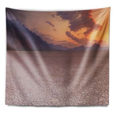 Tapisserie en polyester fissuré en alvord avec accessoires suspendus inclus