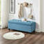 Banc de rangement bleu avec boutons et tissu d'ameublement en lin sur pieds en bois rembourrés - Tissu-474723128