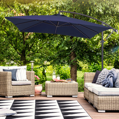 8.2 x 8.2 ft. Cantilever Umbrella