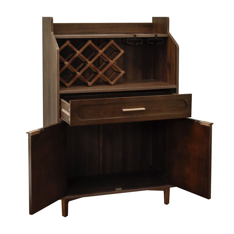 Armoire à vin sculptée Ewyn