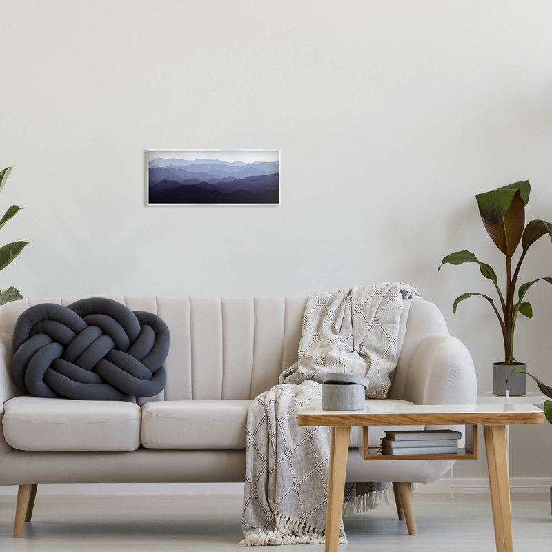 «Panoramic Mountains Layered Peaks», art mural par Ryan Fowler