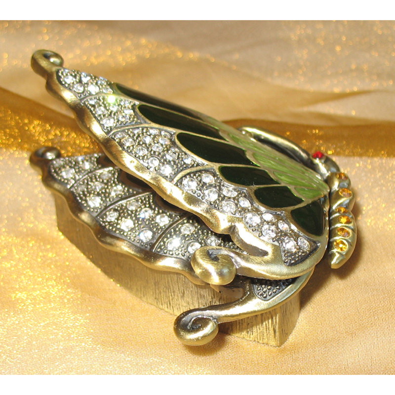 Boîte à accessoires papillon