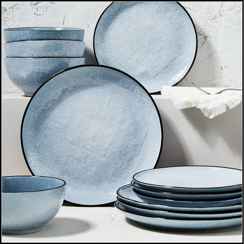 Ensemble d'assiettes en grès Denim Murphy, durable et élégant pour une utilisation quotidienne avec une texture de lin bleu