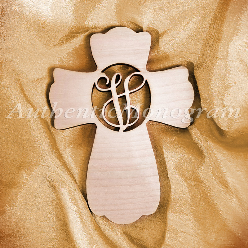 Décoration murale monogramme en bois cross, N