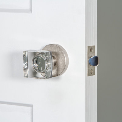 Viaggio Circolo Linen Rosette with Quadrato Crystal Knob